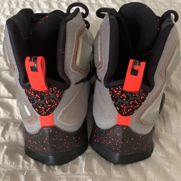 Lebron James space Jam limited edition collectable runners like new size 9.5 - Picture 8 of 14